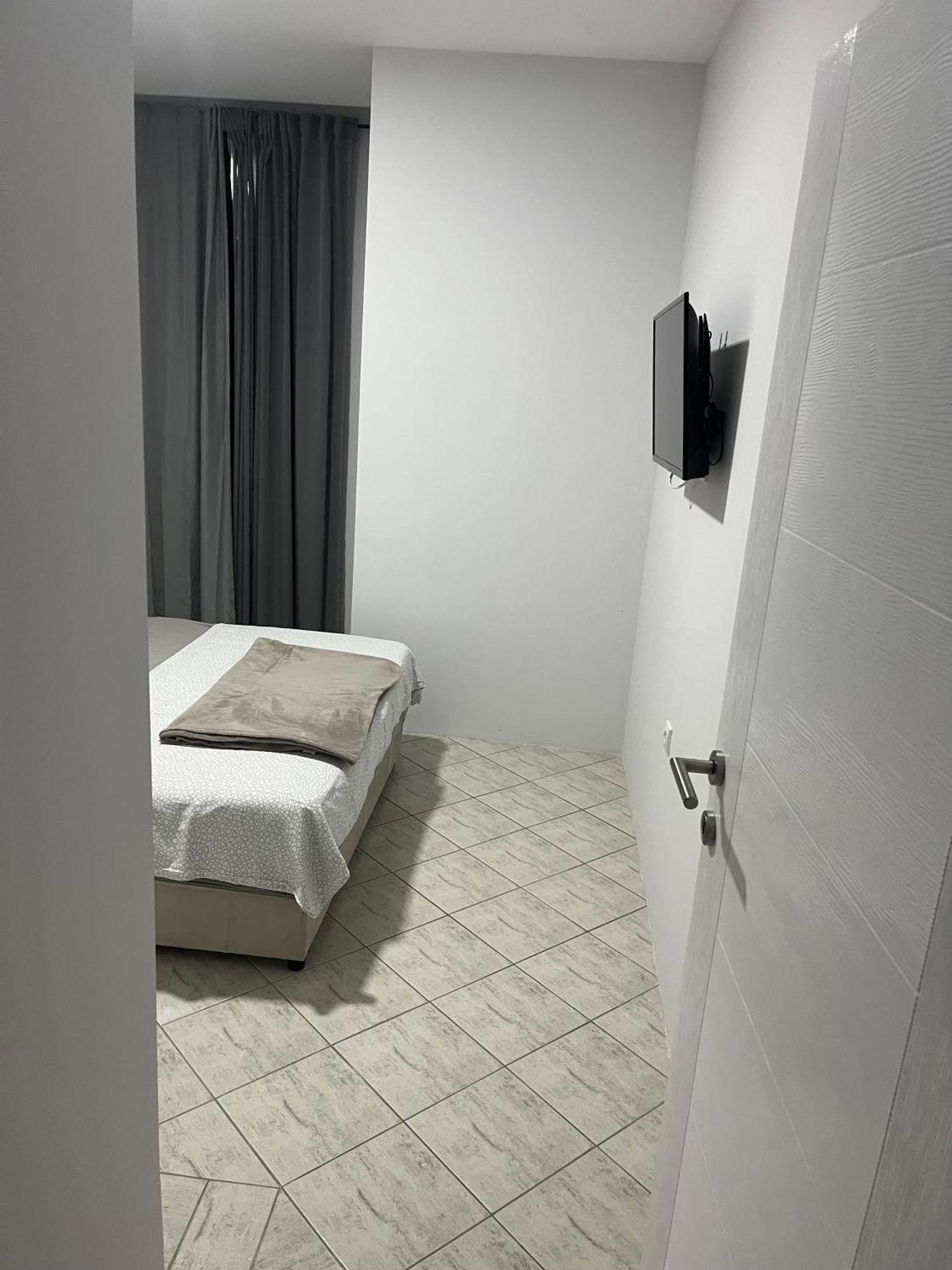 Magic M Apartment Mali Mokri Lug エクステリア 写真