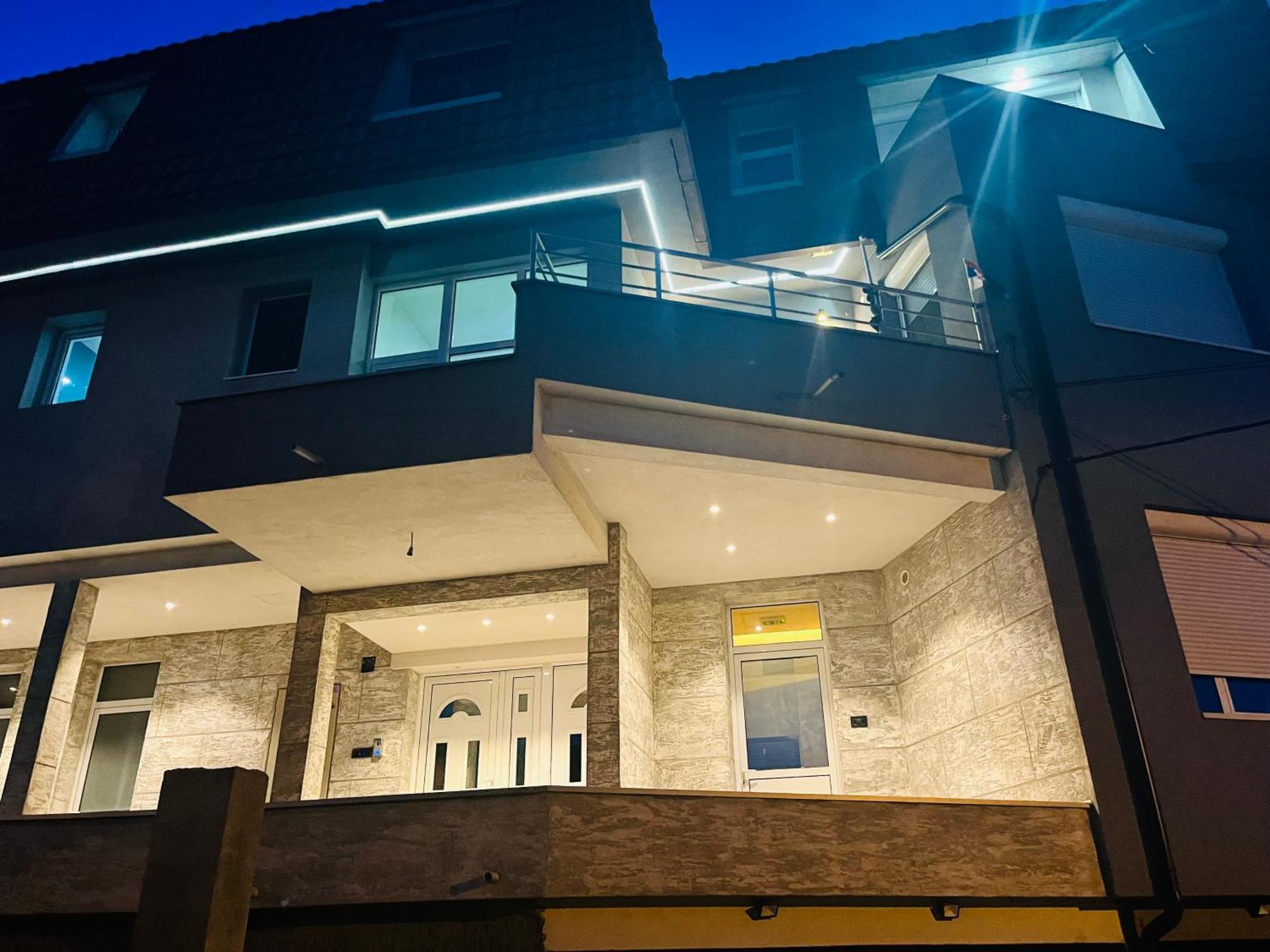 Magic M Apartment Mali Mokri Lug エクステリア 写真